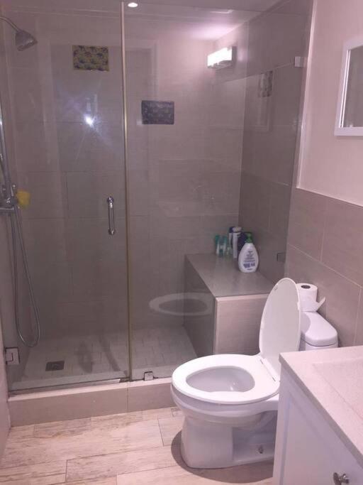 Deal! 2 Bedroom Modern Beachfront By Yourent! Miami Beach