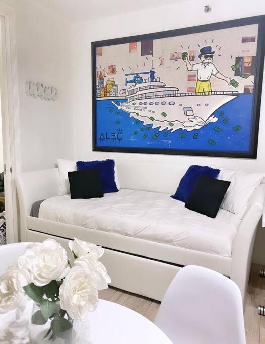 Deal! 2 Bedroom Modern Beachfront By Yourent! Appartamento *