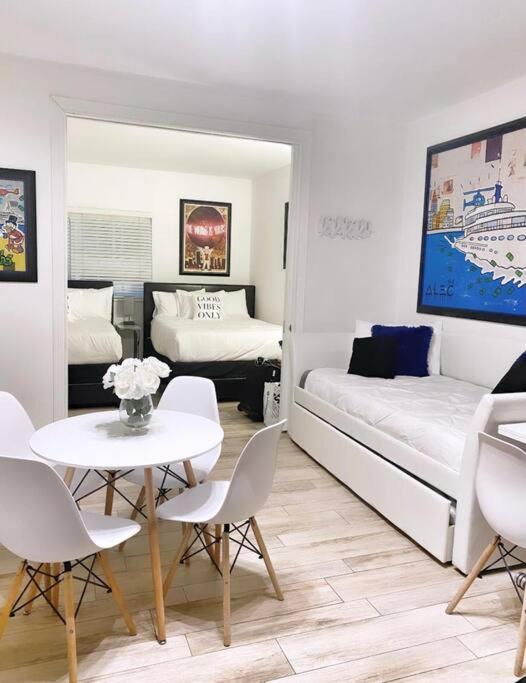 Appartamento Deal! 2 Bedroom Modern Beachfront By Yourent!