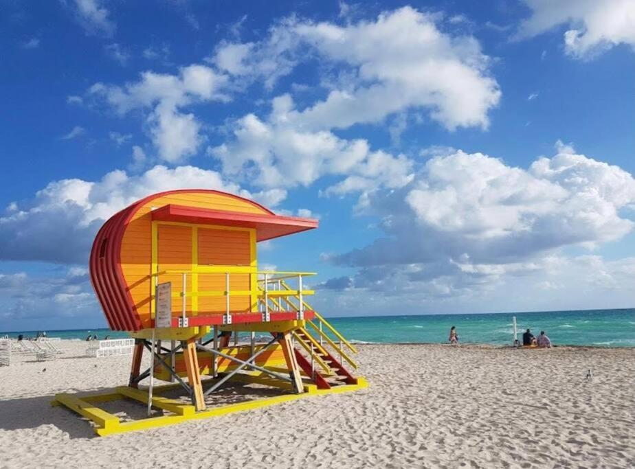 Appartamento Deal! 2 Bedroom Modern Beachfront By Yourent! *
